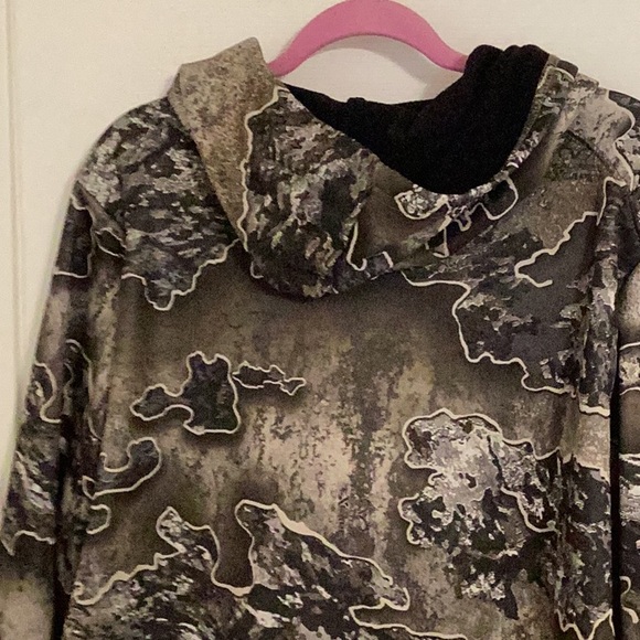 Real tree Camo Hoodie with neck gaiter attached - Picture 5 of 5